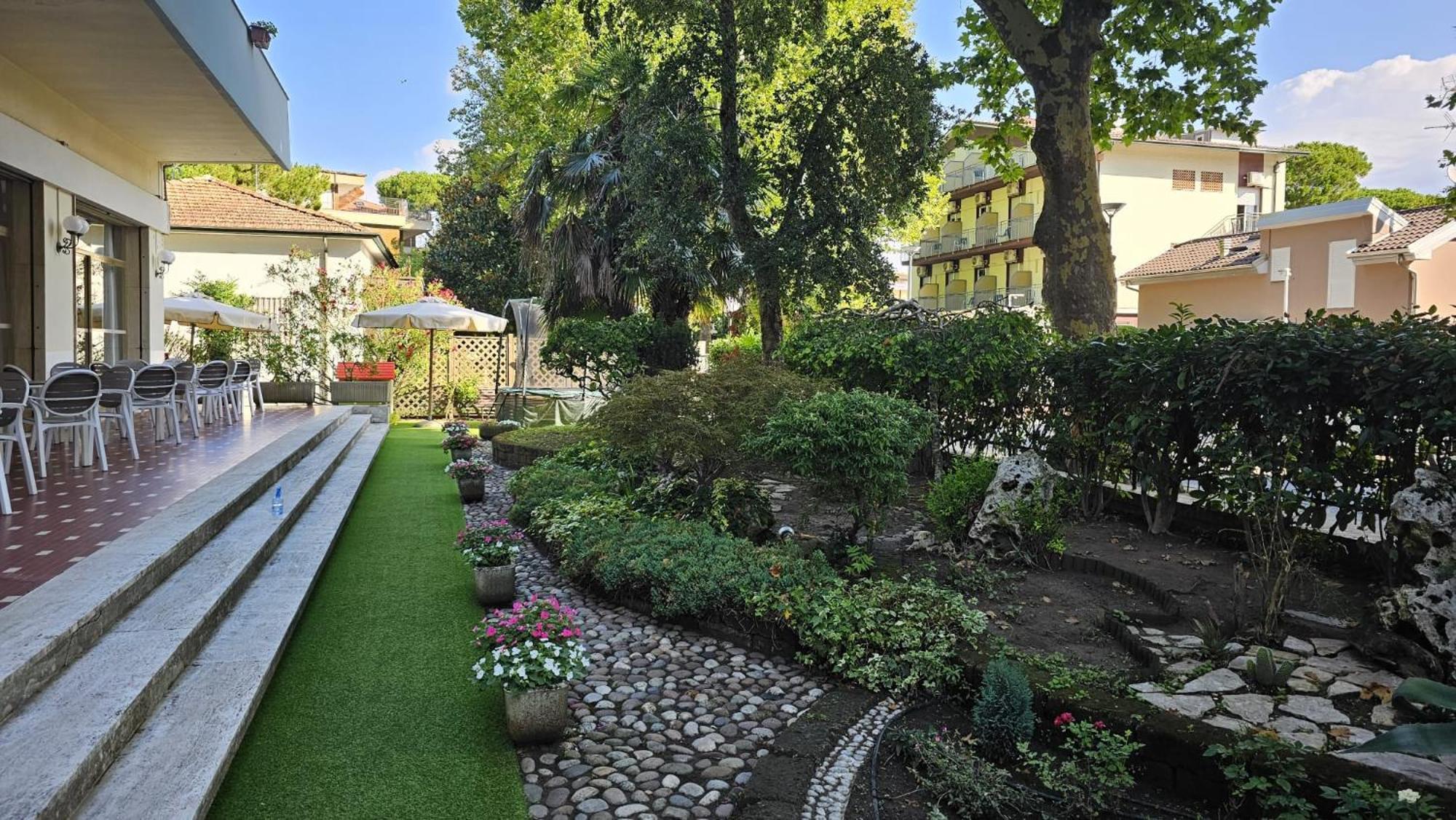 Hotel Rosa Cervia Exterior photo